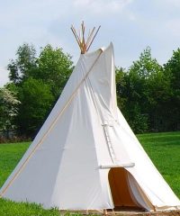 Les Tipis de Cantales